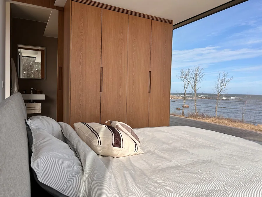 Signature bedroom beside the Baltic Sea in winter